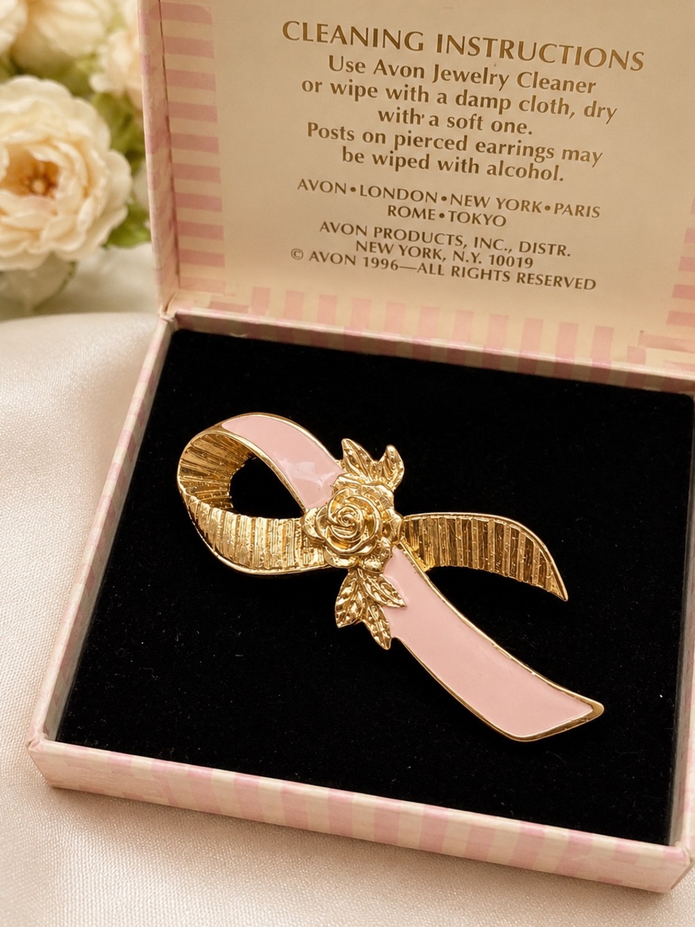 Vintage Avon 1996 Pink Enamel Ribbon Rose Brooch Pin New In Box